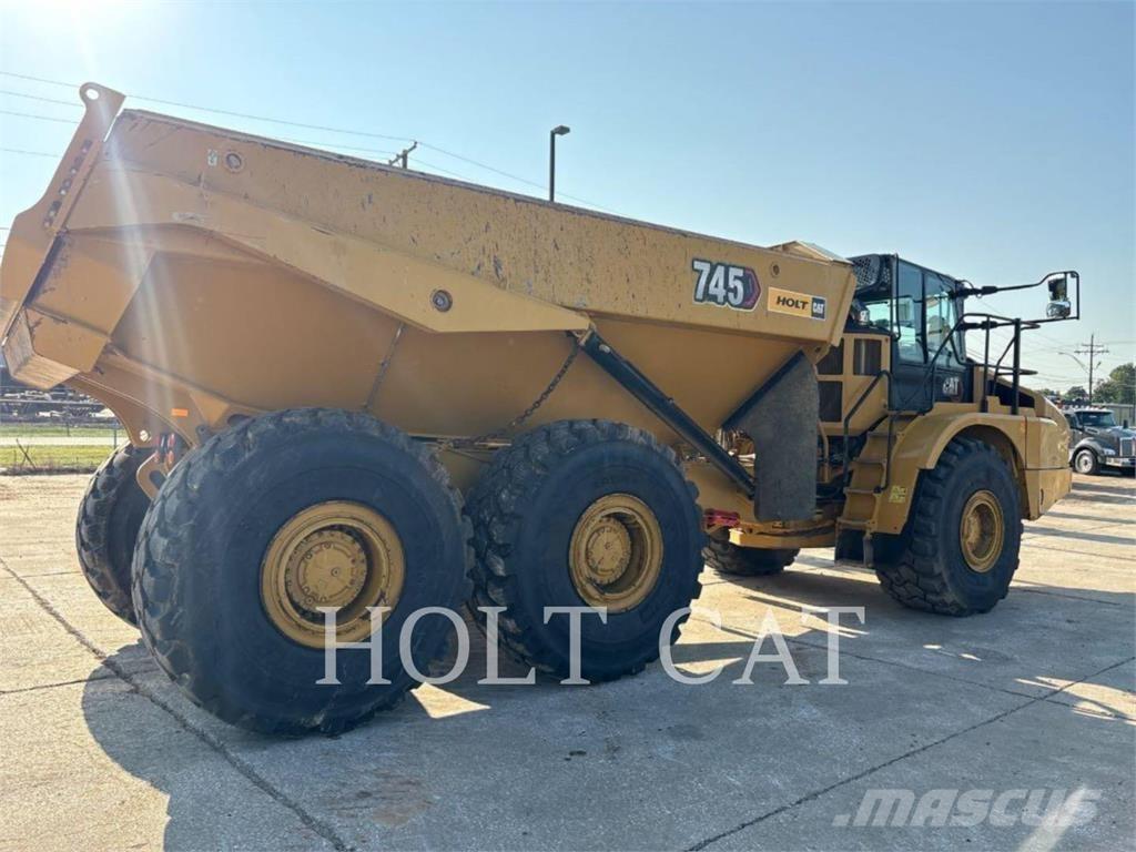 CAT 745 Artikulētie pašizgāzēji