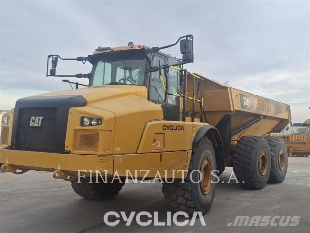 CAT 745 Artikulētie pašizgāzēji