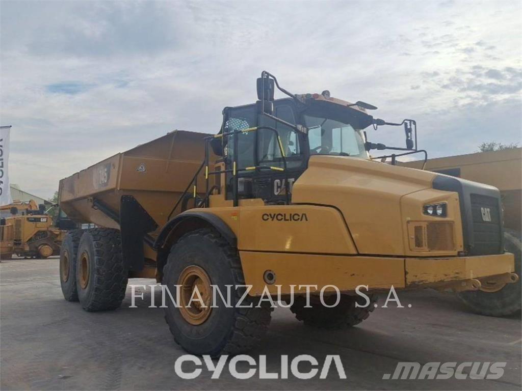 CAT 745 Artikulētie pašizgāzēji