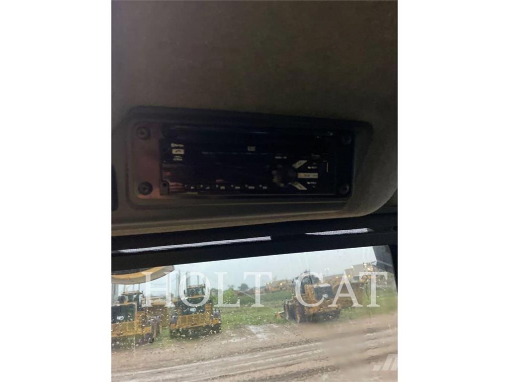 CAT 745 Artikulētie pašizgāzēji