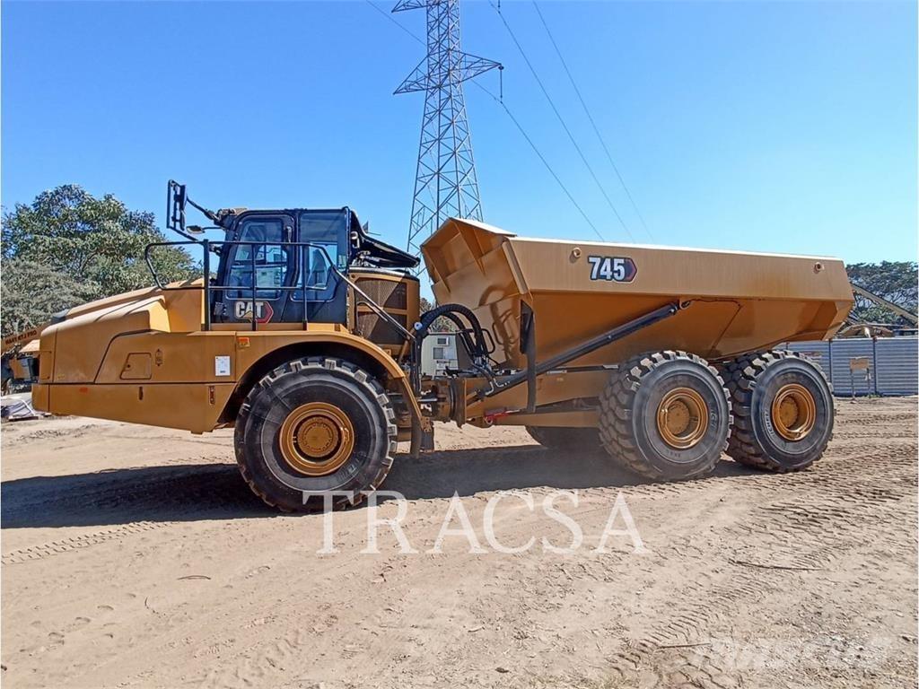 CAT 745 Artikulētie pašizgāzēji