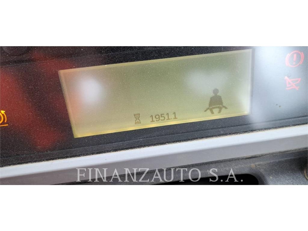 CAT 745 Artikulētie pašizgāzēji