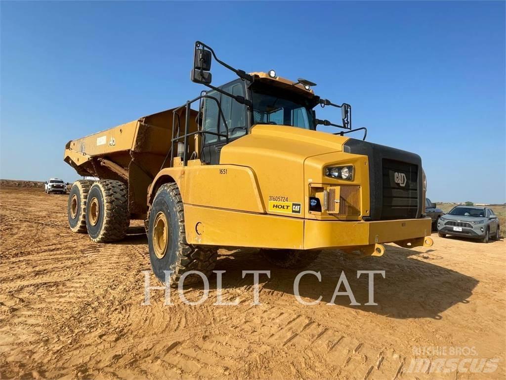 CAT 745-04 Artikulētie pašizgāzēji