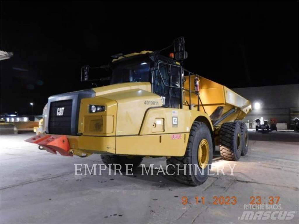 CAT 745-04 Artikulētie pašizgāzēji