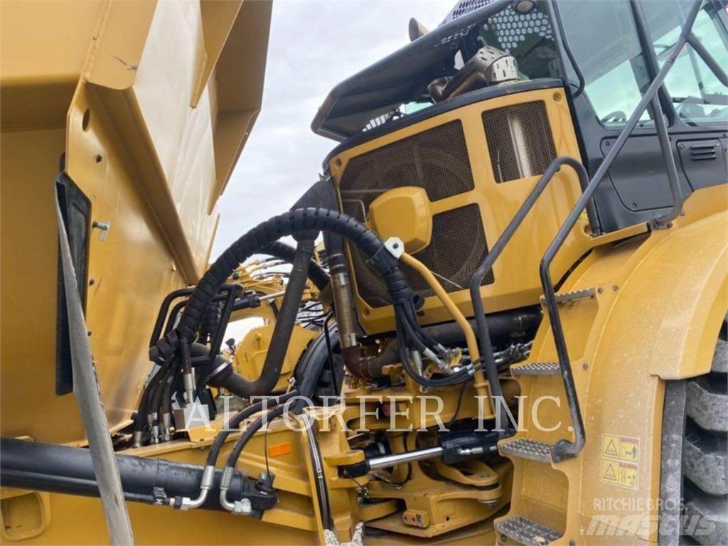 CAT 745-04 Artikulētie pašizgāzēji