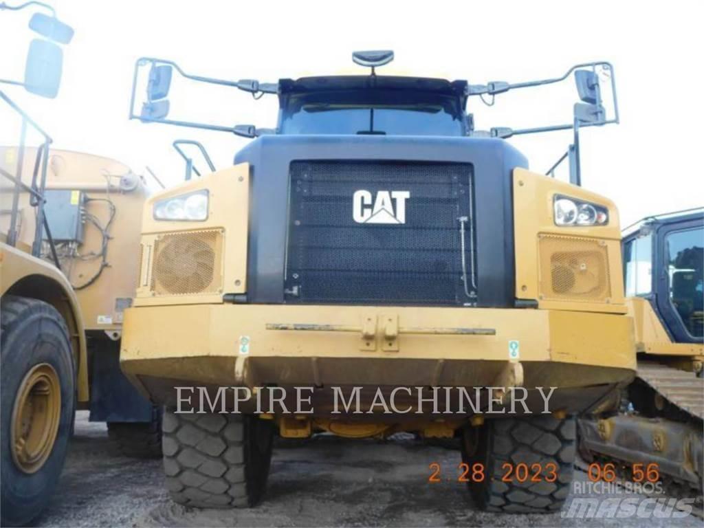 CAT 745-04 Artikulētie pašizgāzēji
