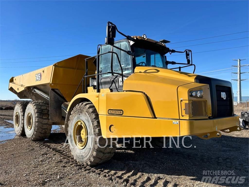 CAT 745-04 Artikulētie pašizgāzēji