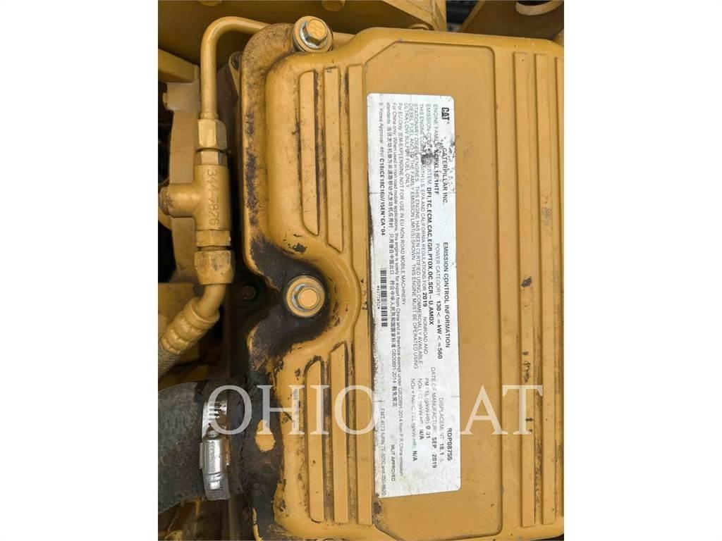 CAT 745-04 Artikulētie pašizgāzēji