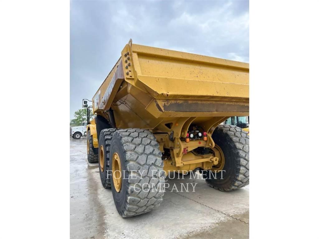 CAT 745-04 Artikulētie pašizgāzēji