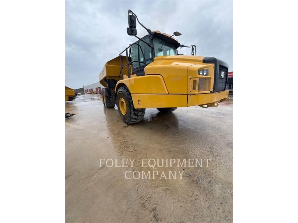 CAT 745-04 Artikulētie pašizgāzēji