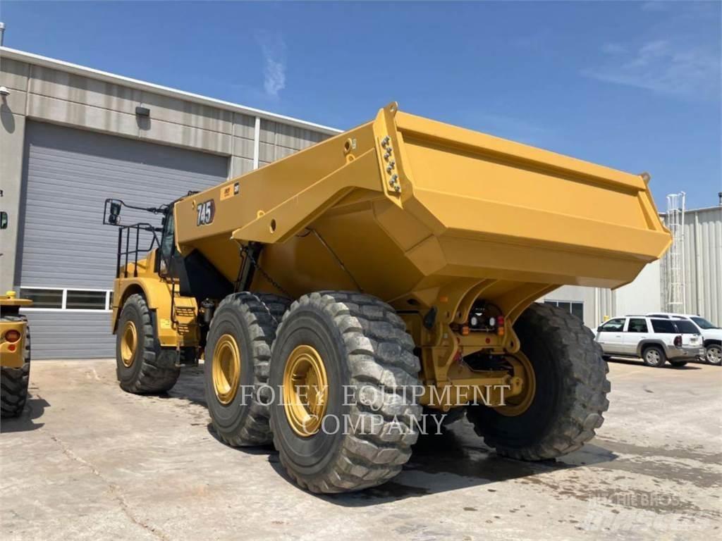 CAT 745-04 Artikulētie pašizgāzēji