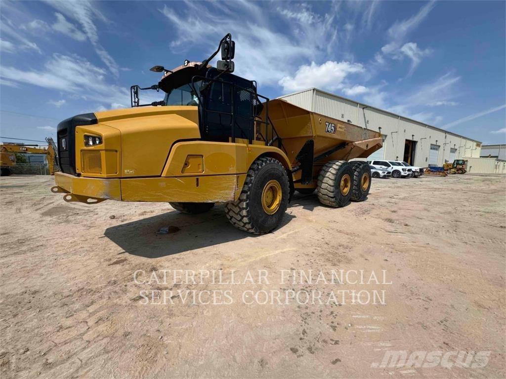 CAT 745-04 Artikulētie pašizgāzēji