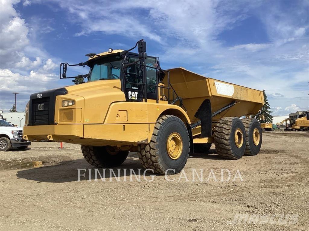 CAT 745-04 Artikulētie pašizgāzēji