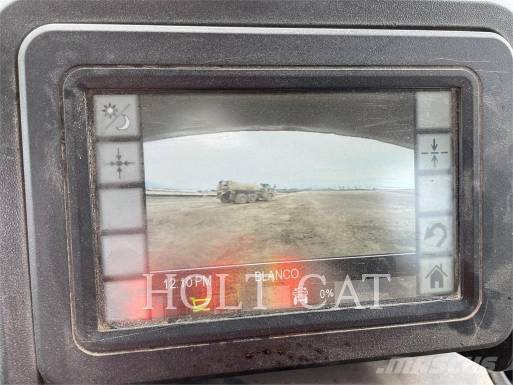 CAT 745-04 Artikulētie pašizgāzēji