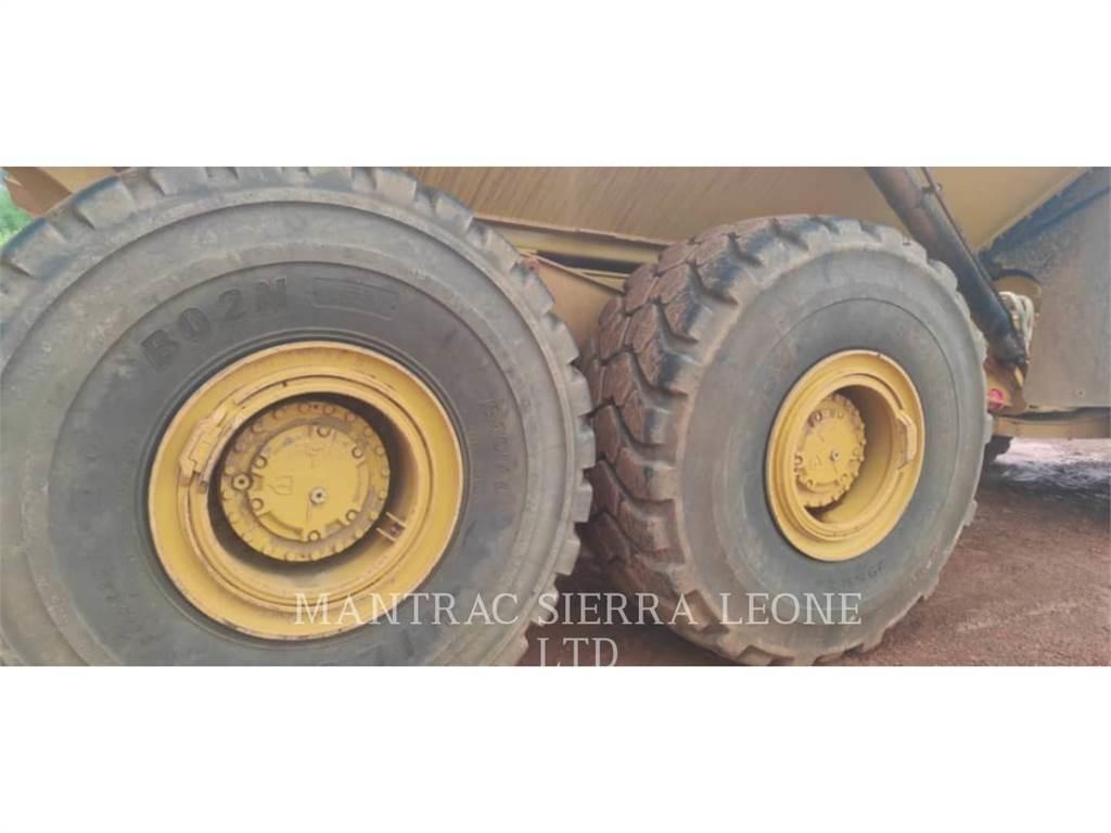 CAT 745-04LRC Artikulētie pašizgāzēji