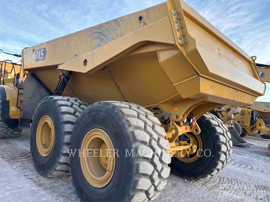 CAT 745 TG Artikulētie pašizgāzēji