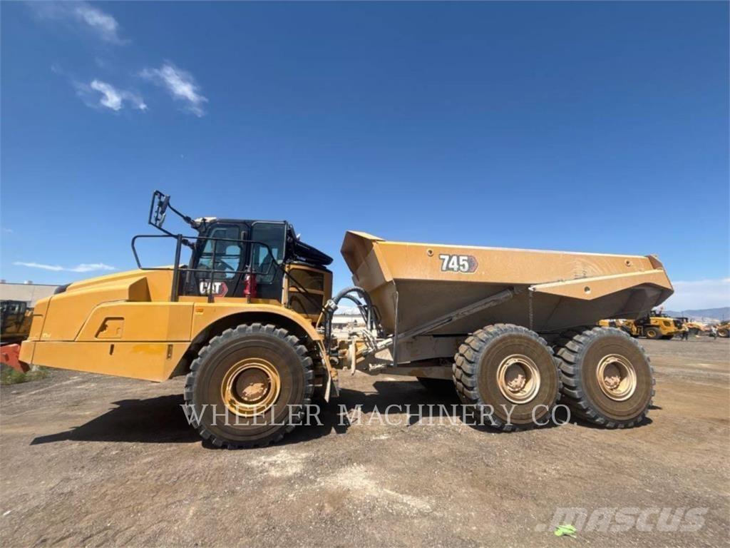 CAT 745 TG Artikulētie pašizgāzēji