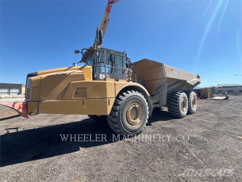 CAT 745 TG Artikulētie pašizgāzēji