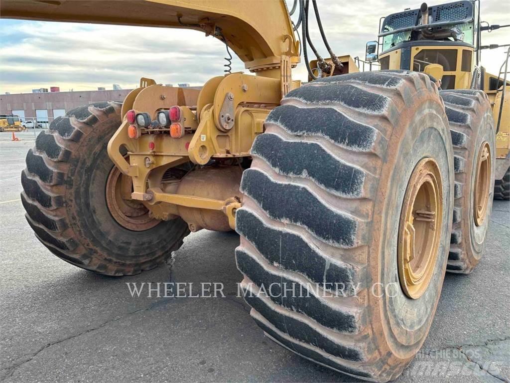 CAT 745 W/PAN Artikulētie pašizgāzēji