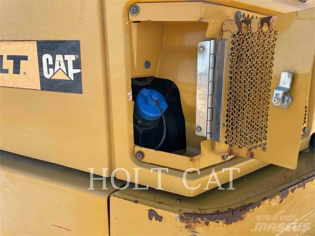 CAT 74504 Artikulētie pašizgāzēji