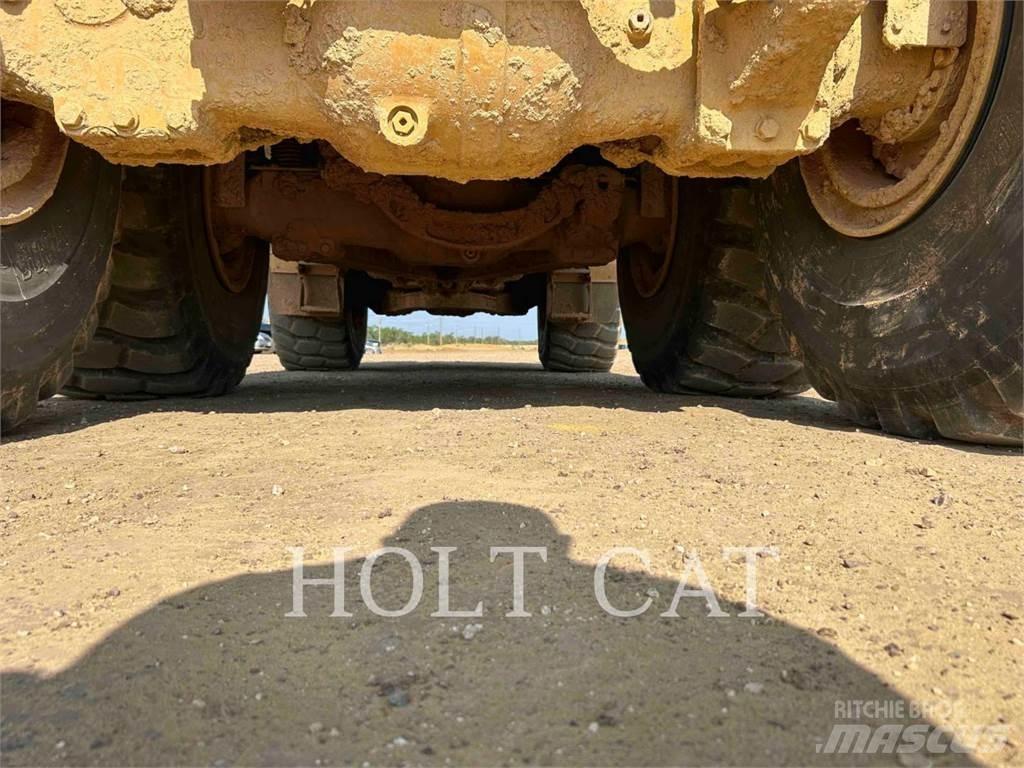 CAT 74504 Artikulētie pašizgāzēji