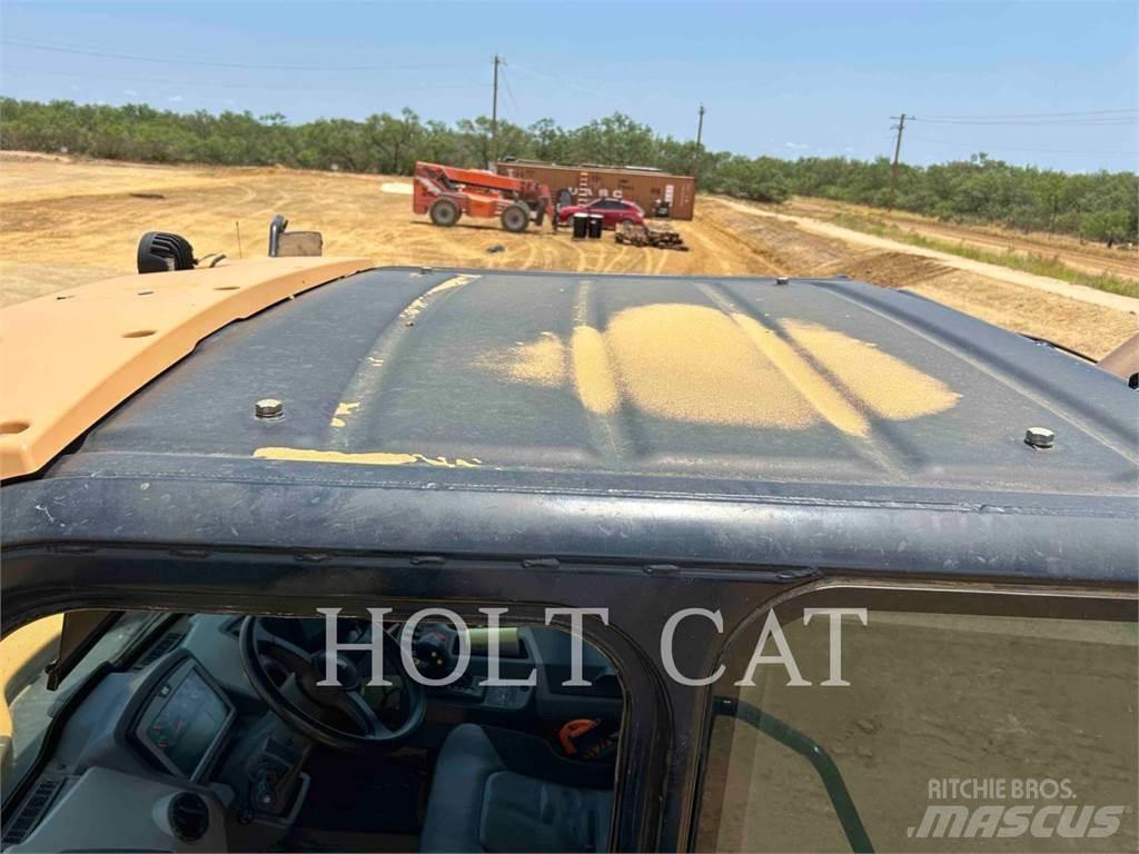 CAT 74504 Artikulētie pašizgāzēji