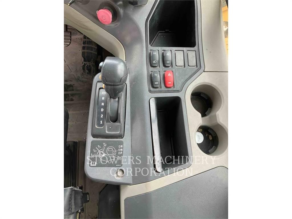 CAT 74504 Artikulētie pašizgāzēji