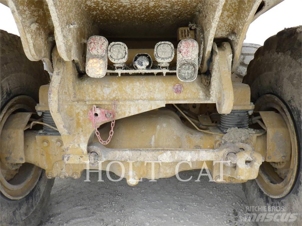 CAT 74504 Artikulētie pašizgāzēji