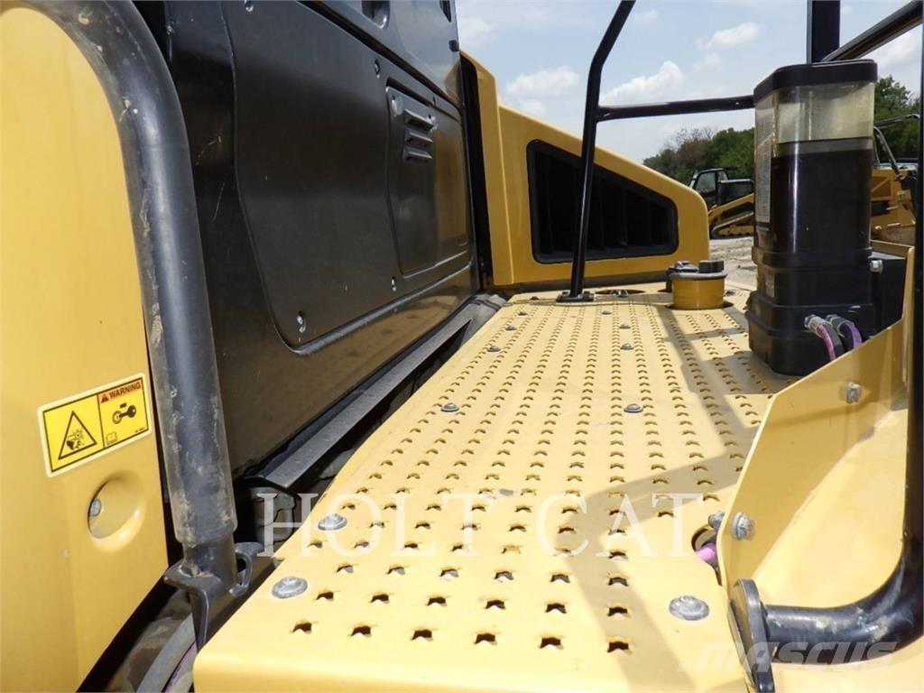 CAT 74504 Artikulētie pašizgāzēji