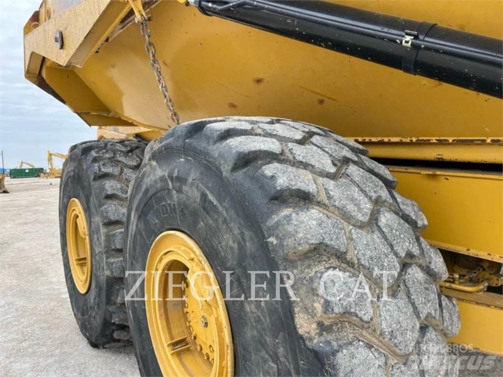CAT 745C Artikulētie pašizgāzēji