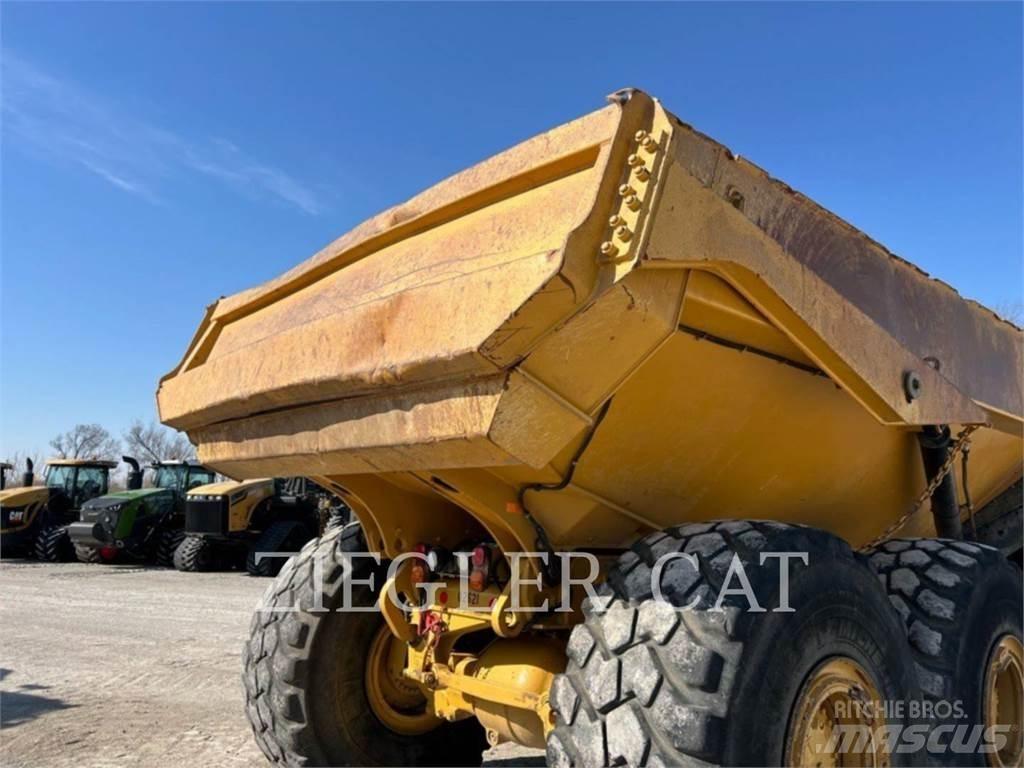 CAT 745C Artikulētie pašizgāzēji