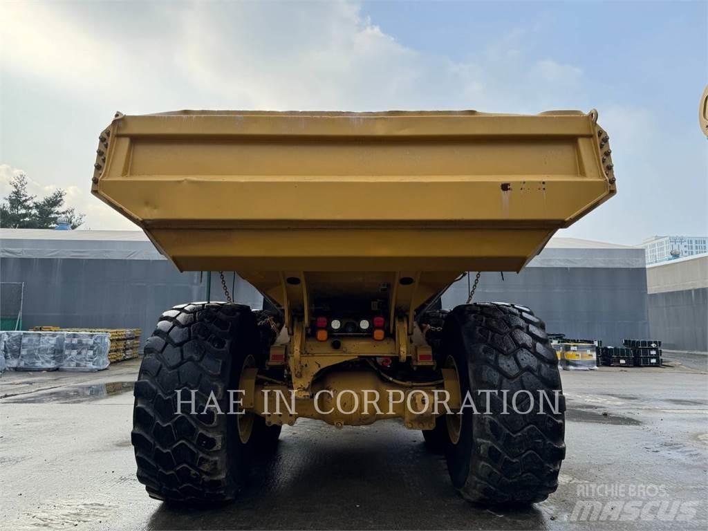 CAT 745C Artikulētie pašizgāzēji