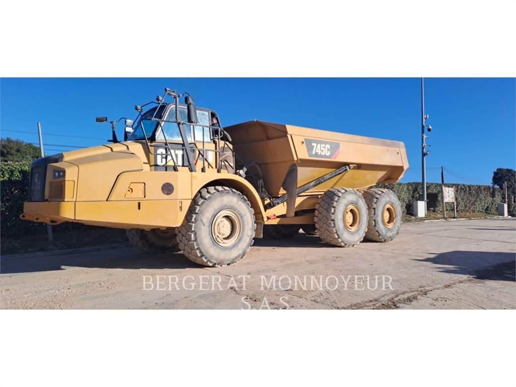 CAT 745C Artikulētie pašizgāzēji