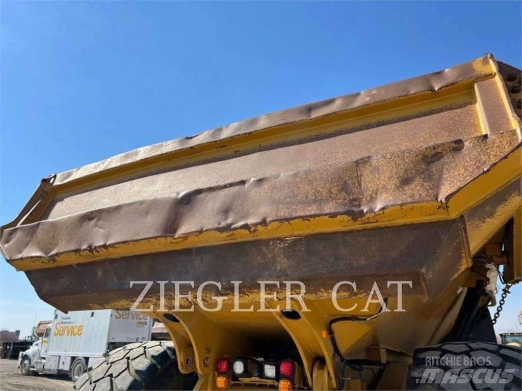 CAT 745C Artikulētie pašizgāzēji