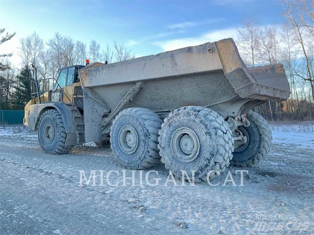 CAT 745C Artikulētie pašizgāzēji