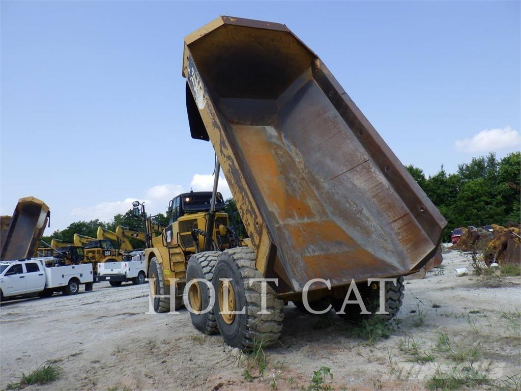 CAT 745C Artikulētie pašizgāzēji