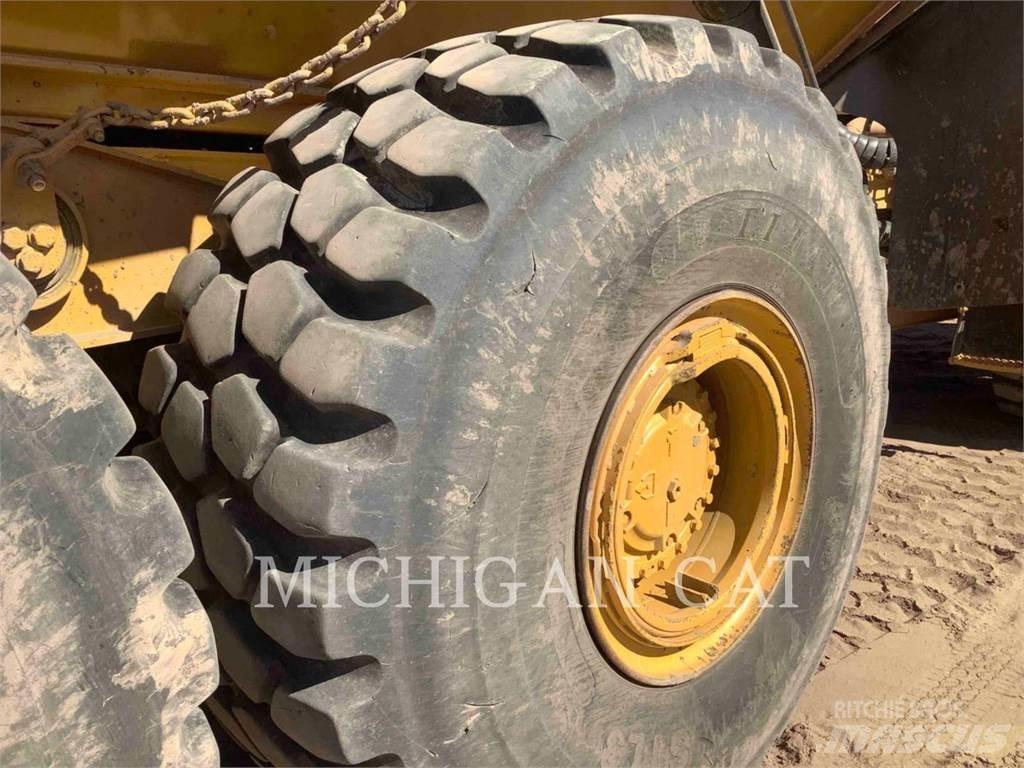 CAT 745C T Artikulētie pašizgāzēji
