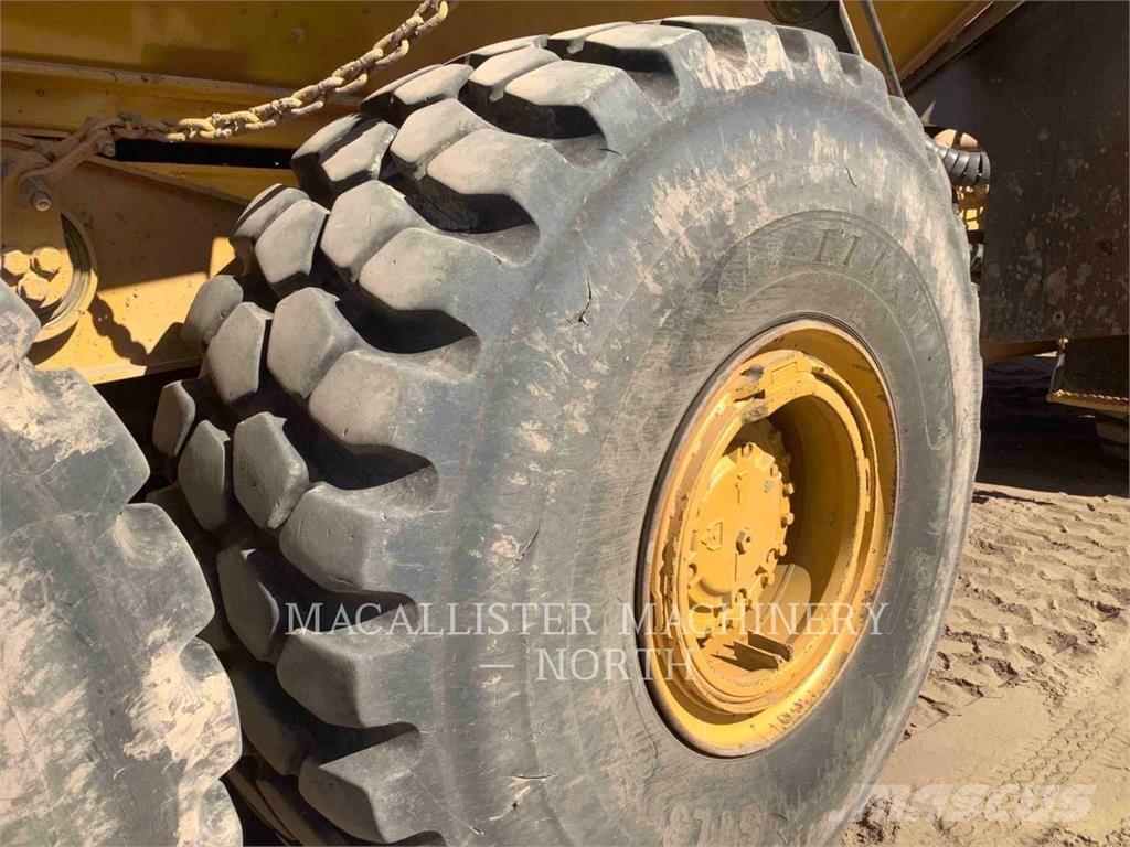 CAT 745C T Artikulētie pašizgāzēji
