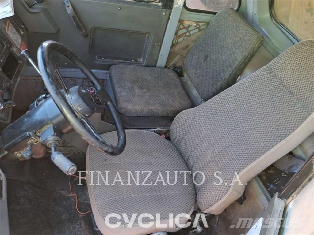 CAT 773E Artikulētie pašizgāzēji