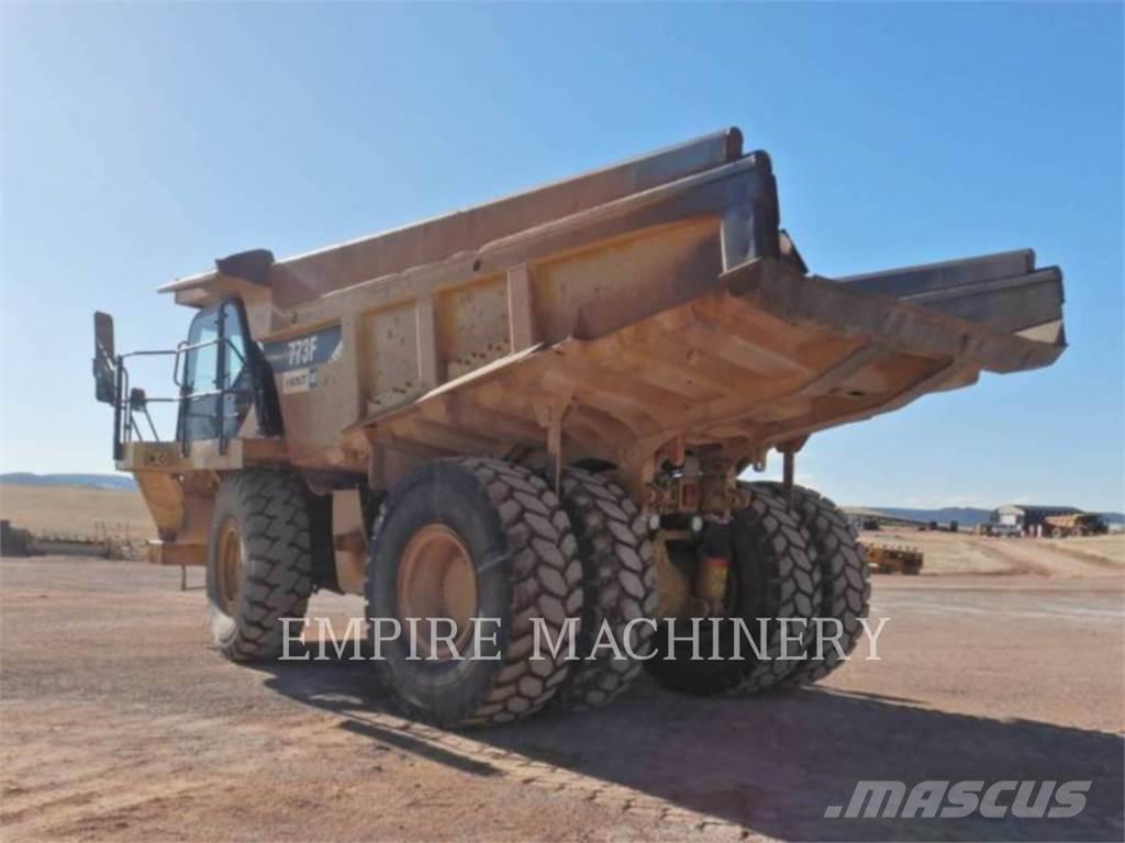 CAT 773F Artikulētie pašizgāzēji