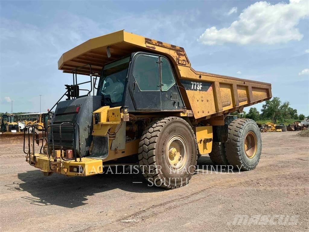 CAT 773F Artikulētie pašizgāzēji