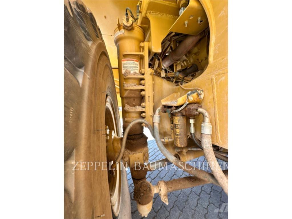 CAT 775E Artikulētie pašizgāzēji