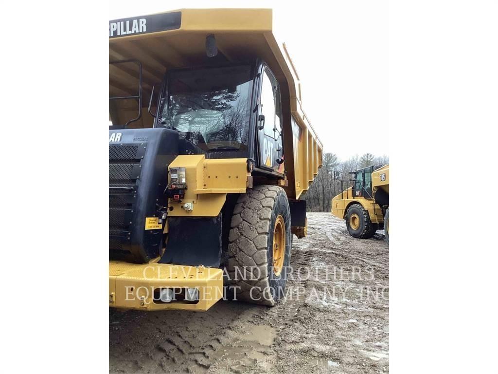 CAT 775F Artikulētie pašizgāzēji