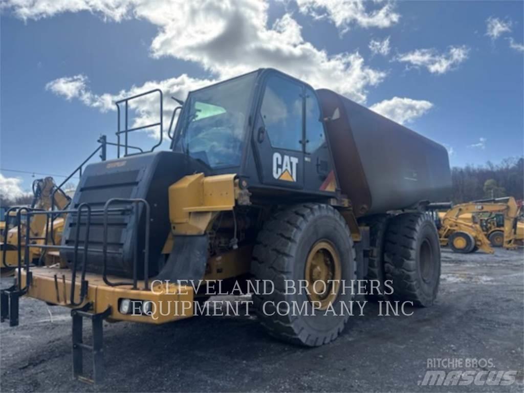 CAT 775F Ūdens mašīnas