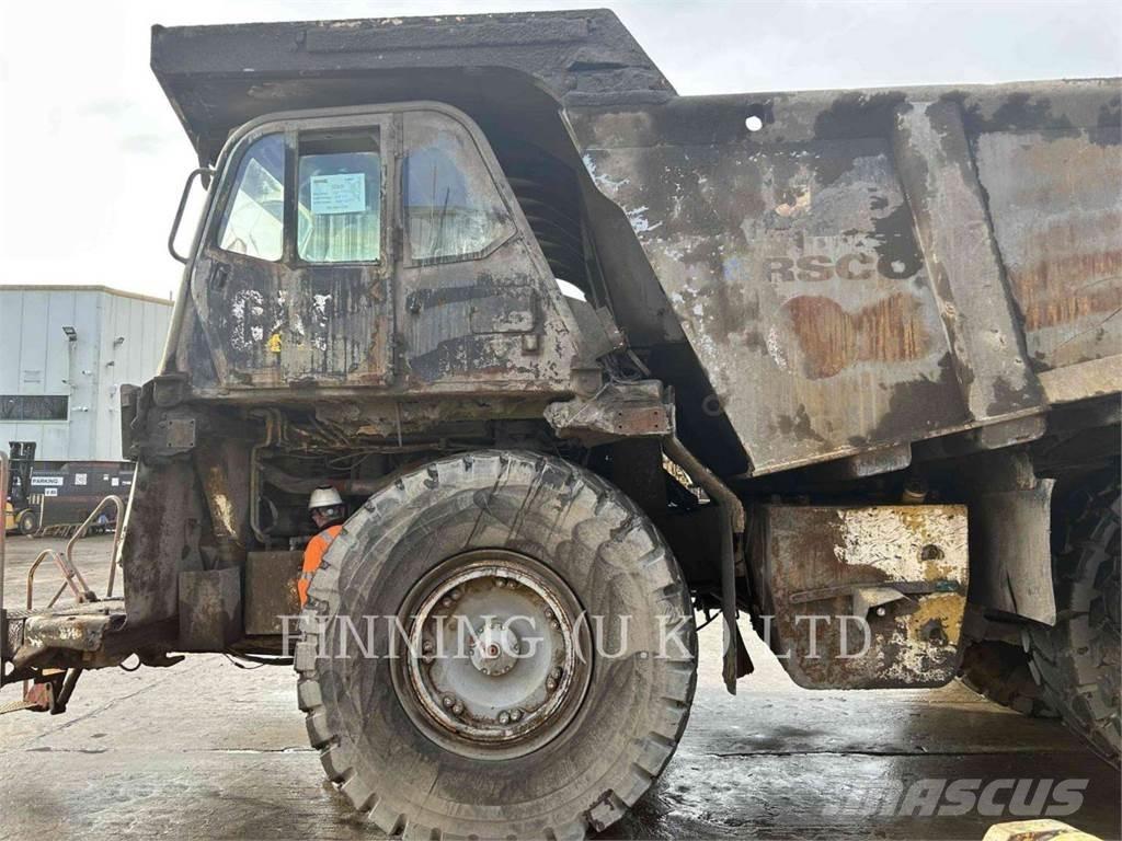 CAT 775G Artikulētie pašizgāzēji