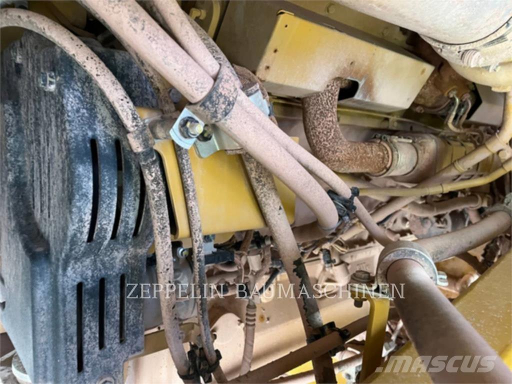 CAT 775G Artikulētie pašizgāzēji