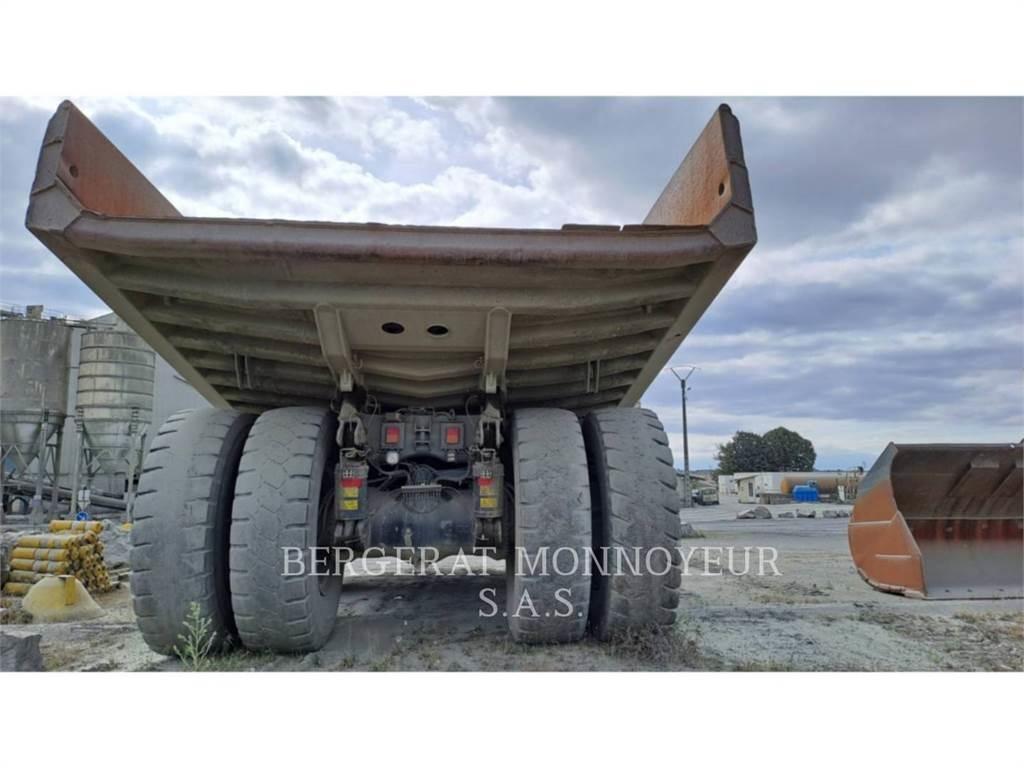 CAT 777F Artikulētie pašizgāzēji