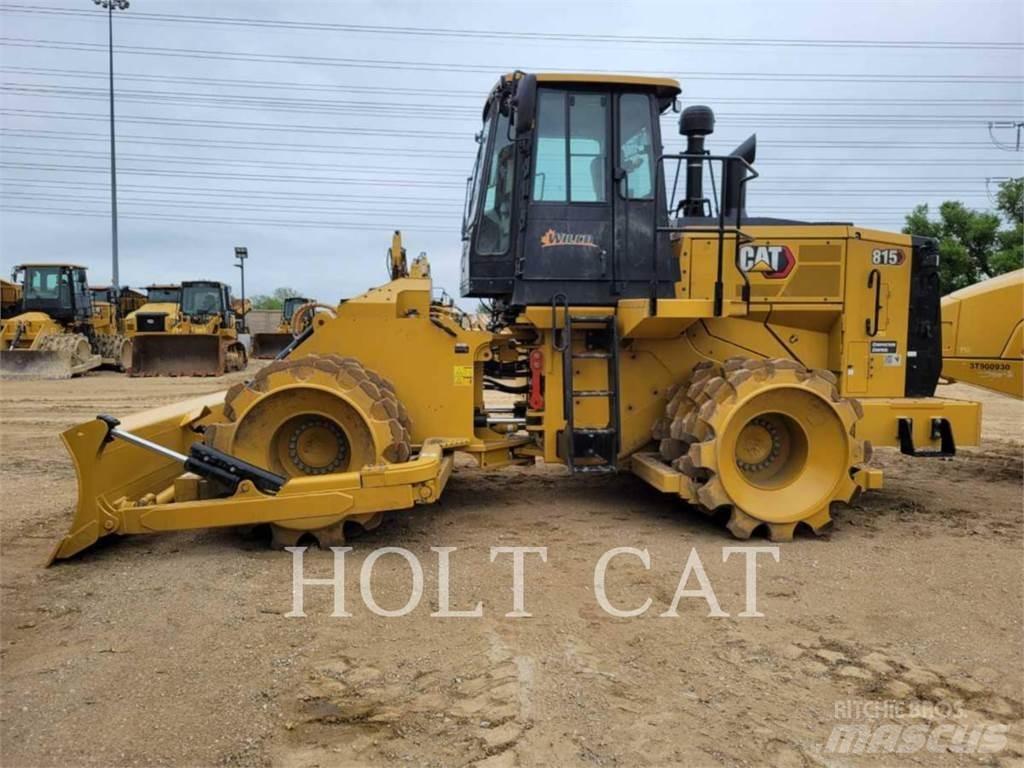 CAT 815 Augsnes blīvētāji