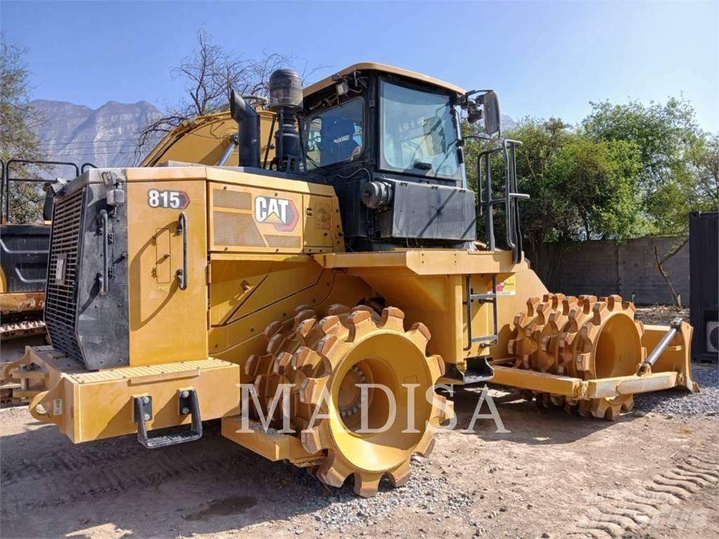 CAT 815 Augsnes blīvētāji