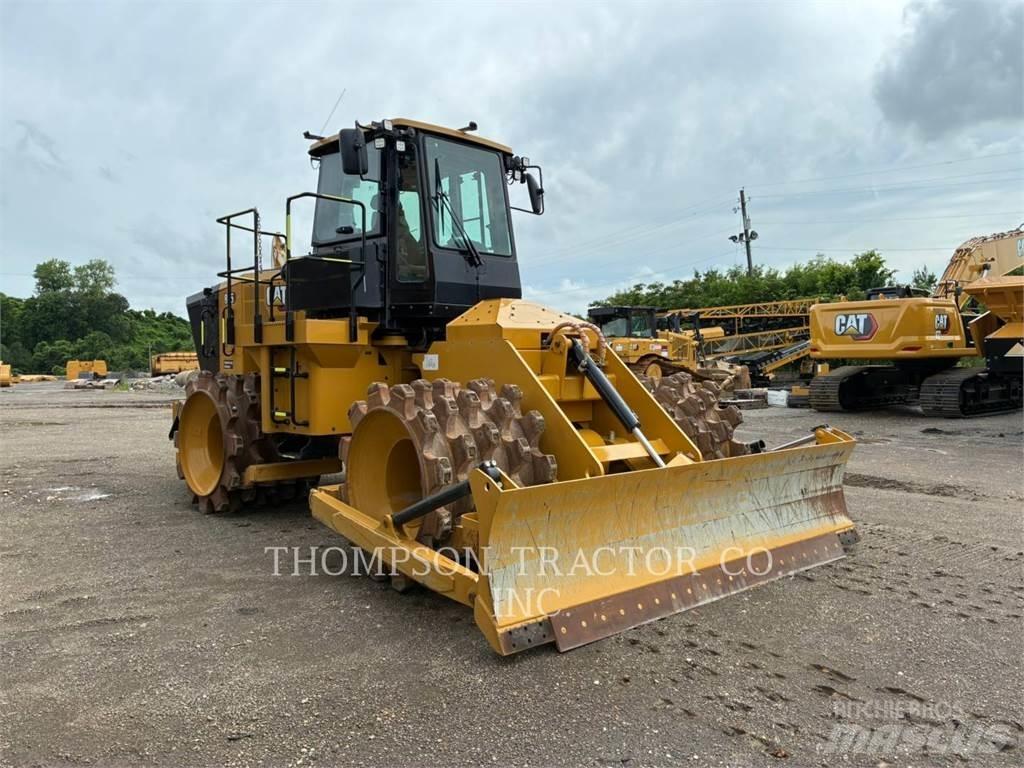 CAT 815 Augsnes blīvētāji